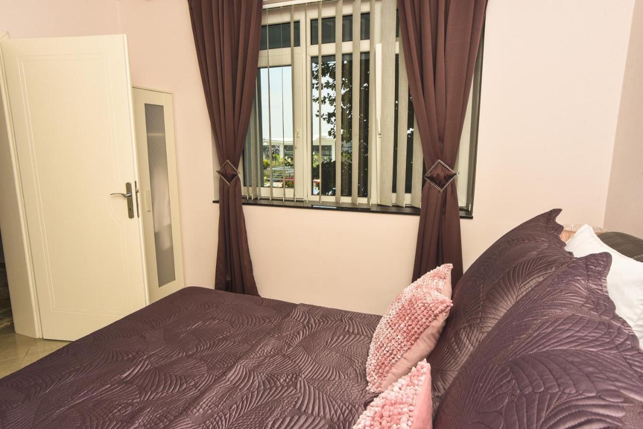 Apartments Villa Graf 스메데레보 외부 사진