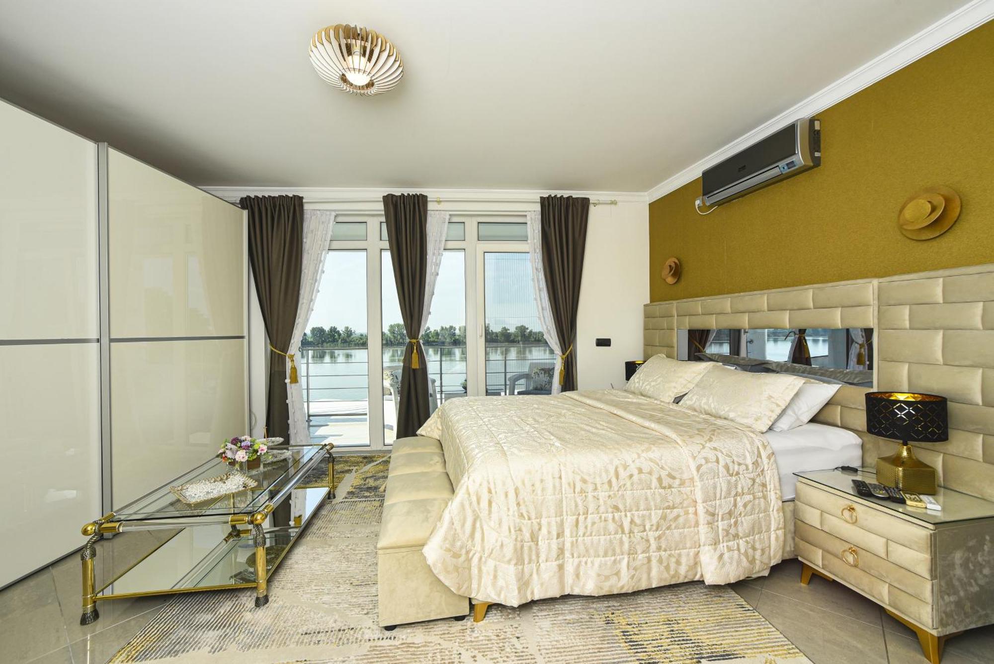 Apartments Villa Graf 스메데레보 외부 사진