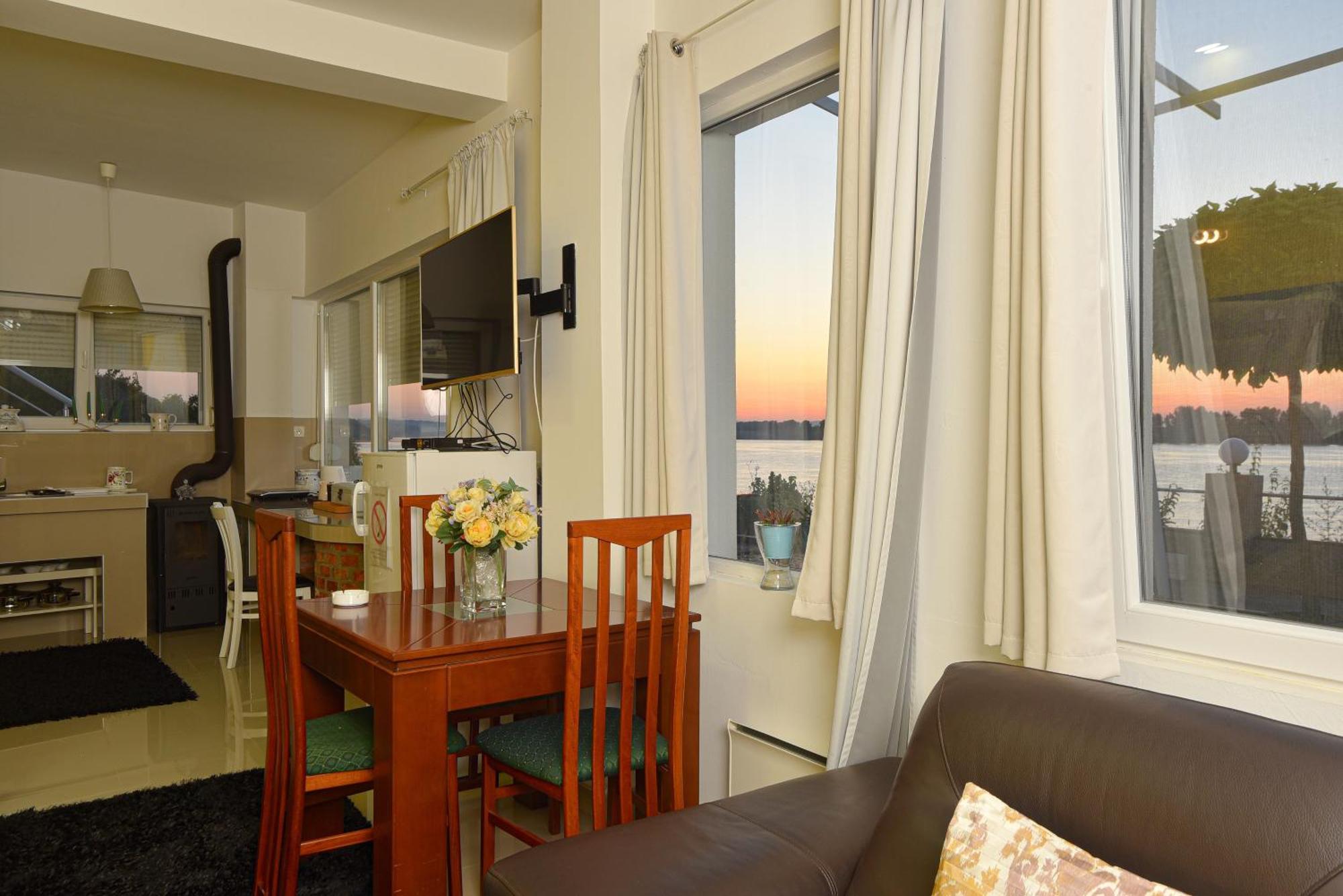 Apartments Villa Graf 스메데레보 외부 사진